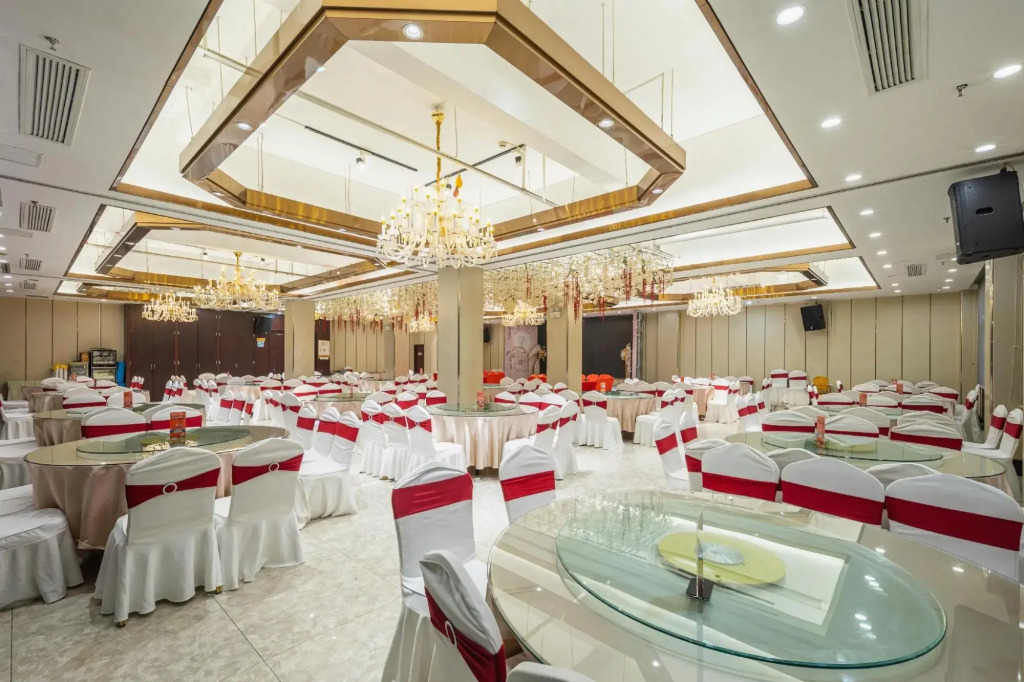 Starway Hotel Luan Shucheng Saifu
