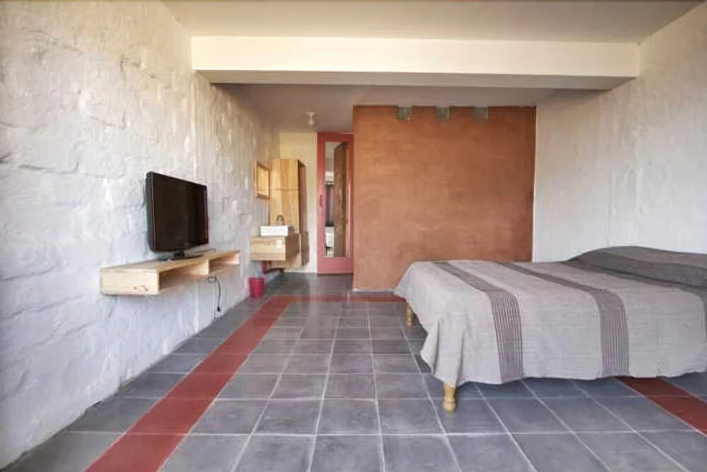 Villada Inn