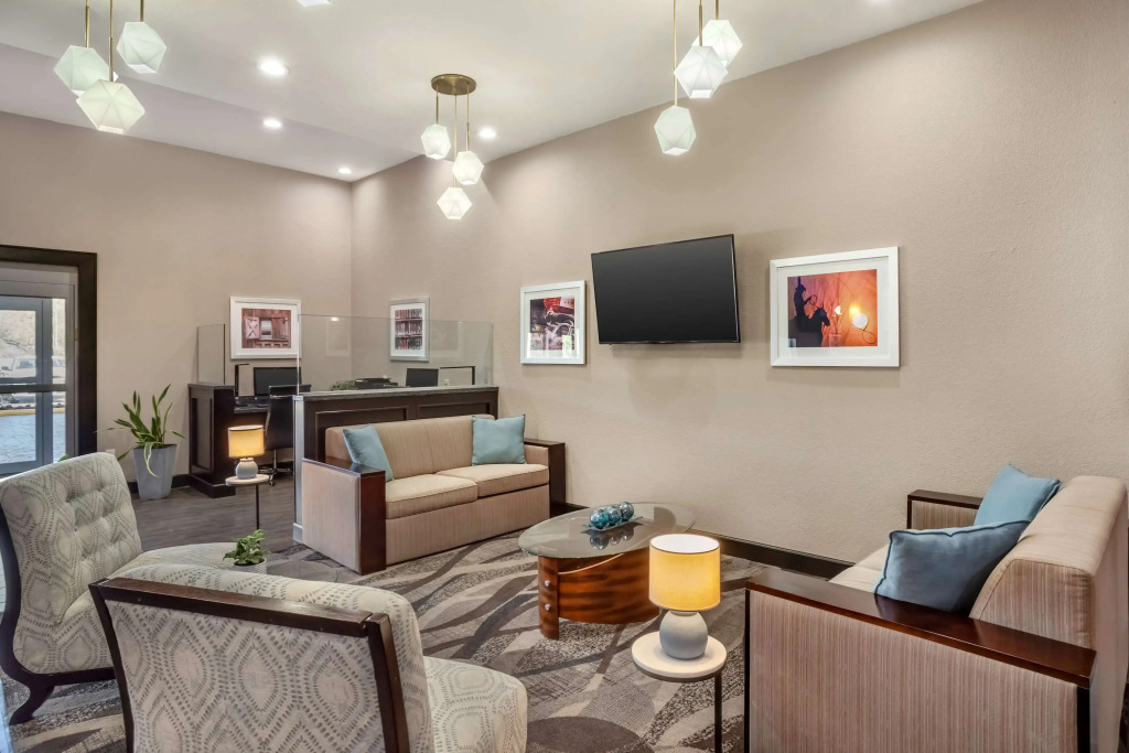 Best Western Plus Lake Jackson Inn & Suites