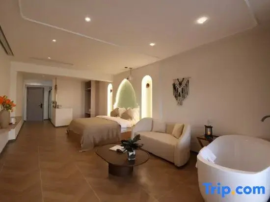 September·Trvael Luxury Sea View Leisure Resort (Doubly Corridor Erhai Store)
