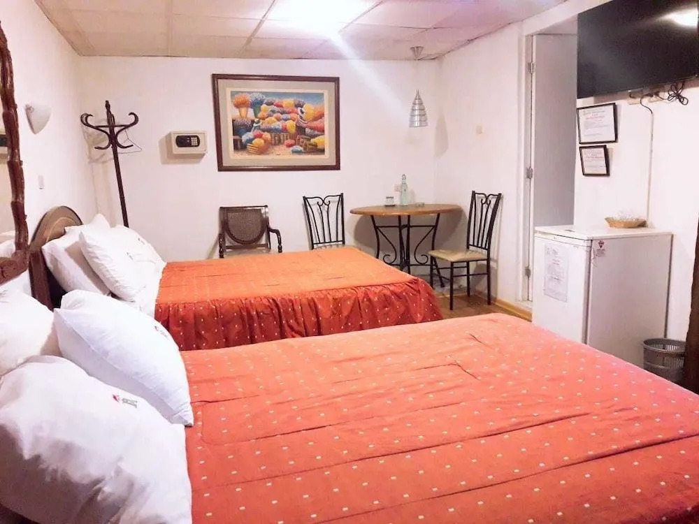 Hostal Santa Apolonia