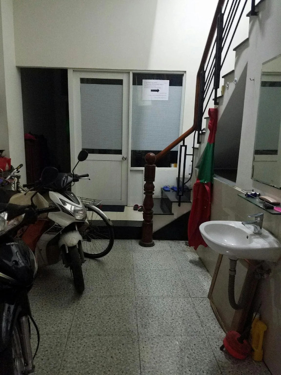 Natural House Hostel