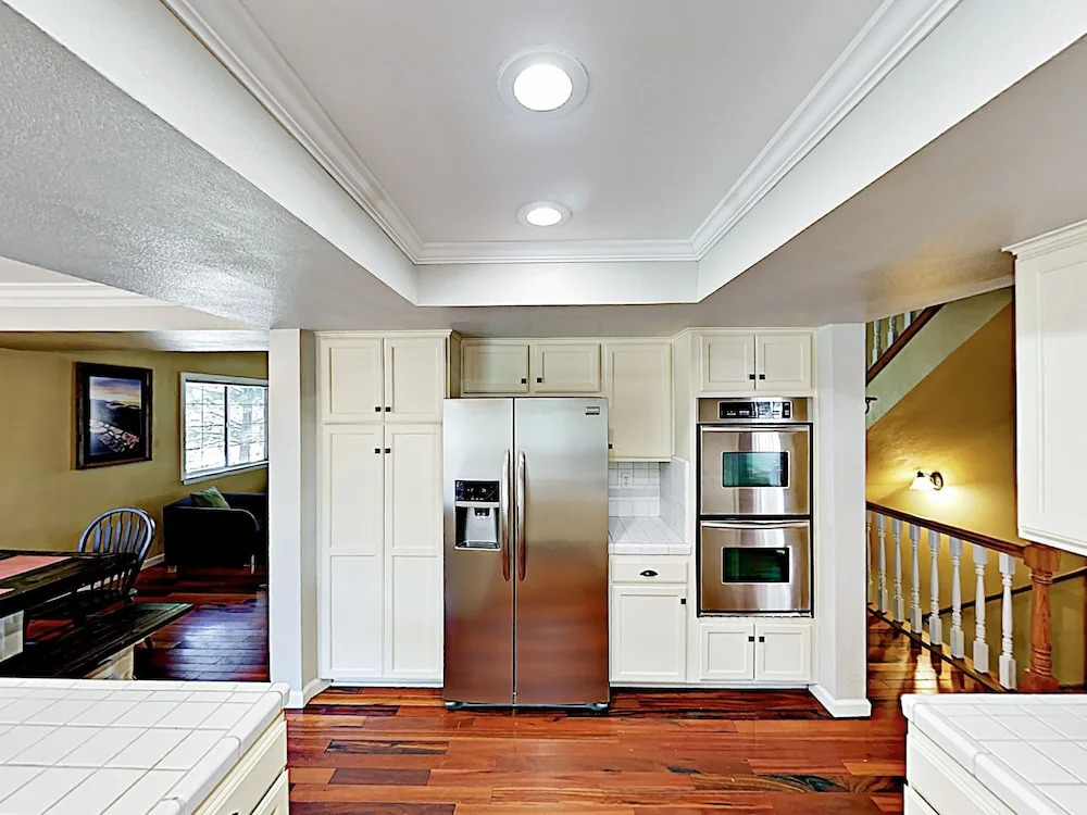 New Listing! "evergreen Escape" - Decks & Game Room 5 Bedroom Home
