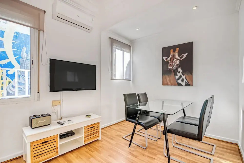 Central Apartment 2 Bedrooms Netflix Wifi