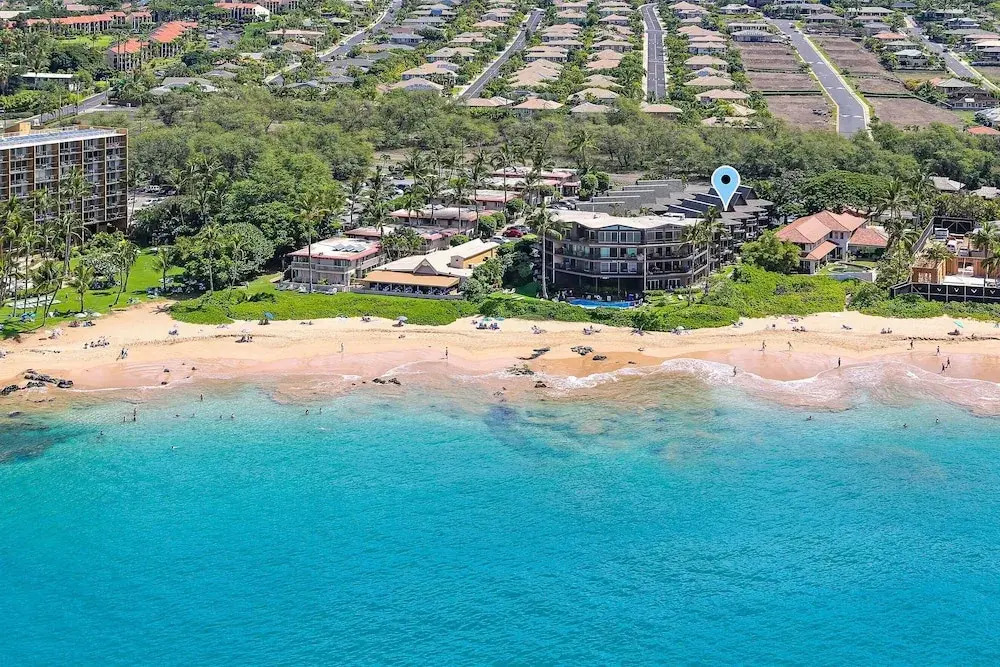 Hale Hui Kai 208 - Ocean View Luxury Condo on the Best Beach on Maui, Split AC!