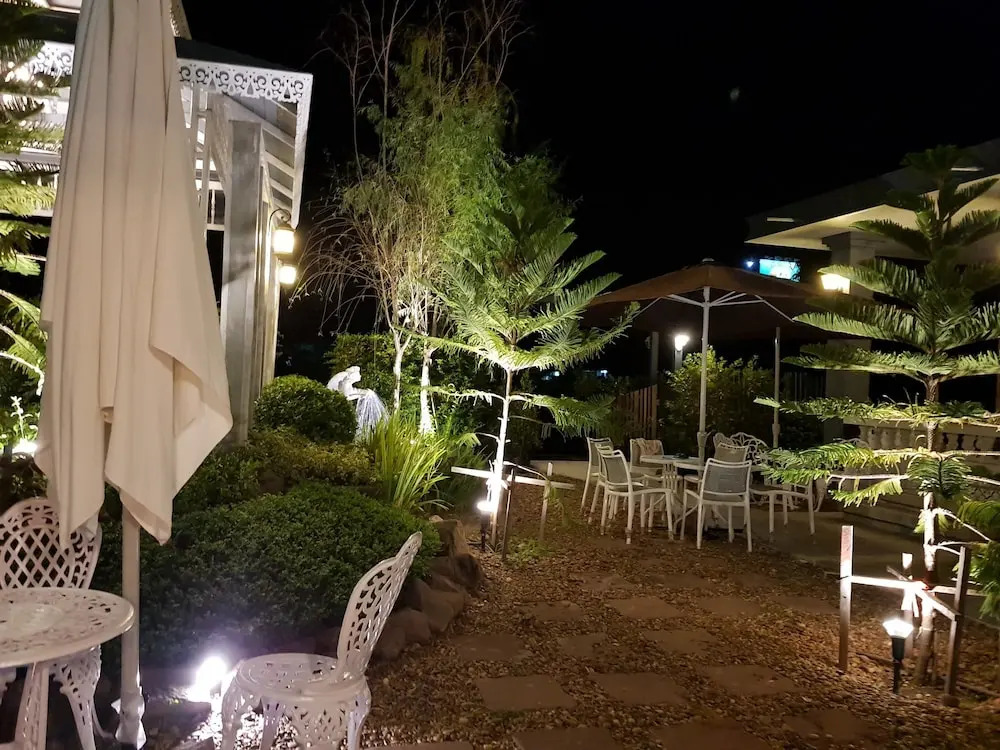 Toobs Hostel - Adults Only