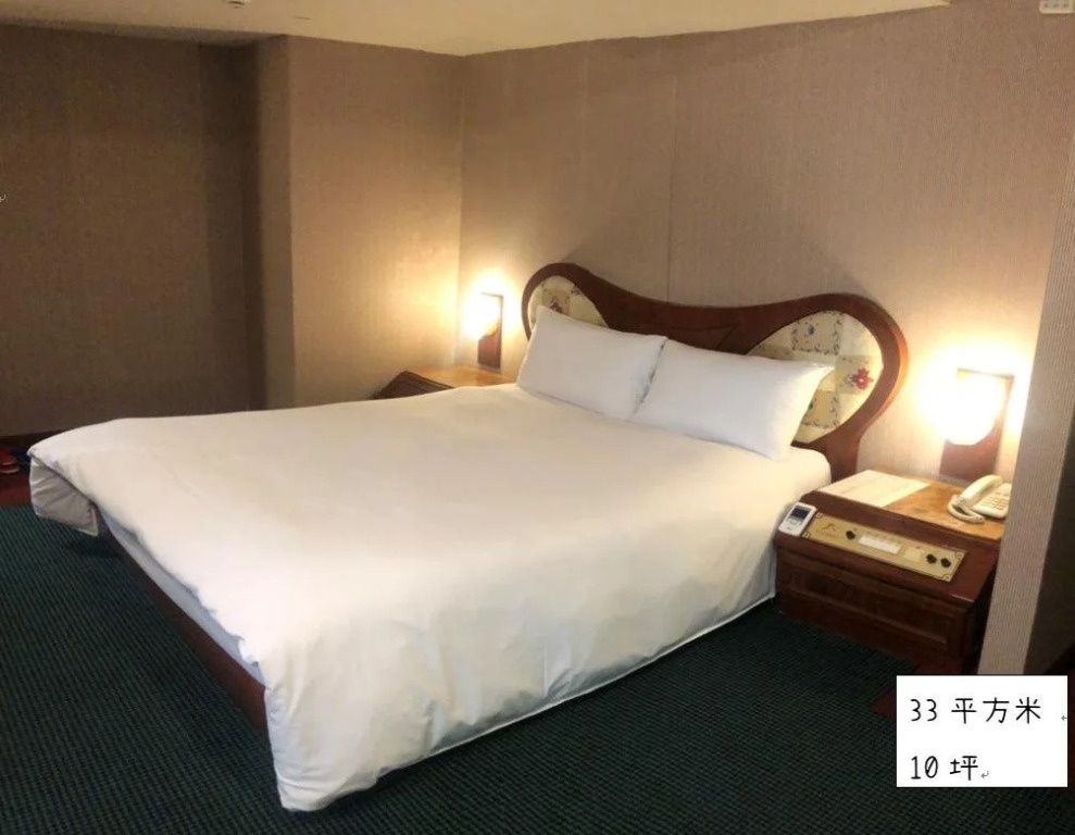Long LuHotel