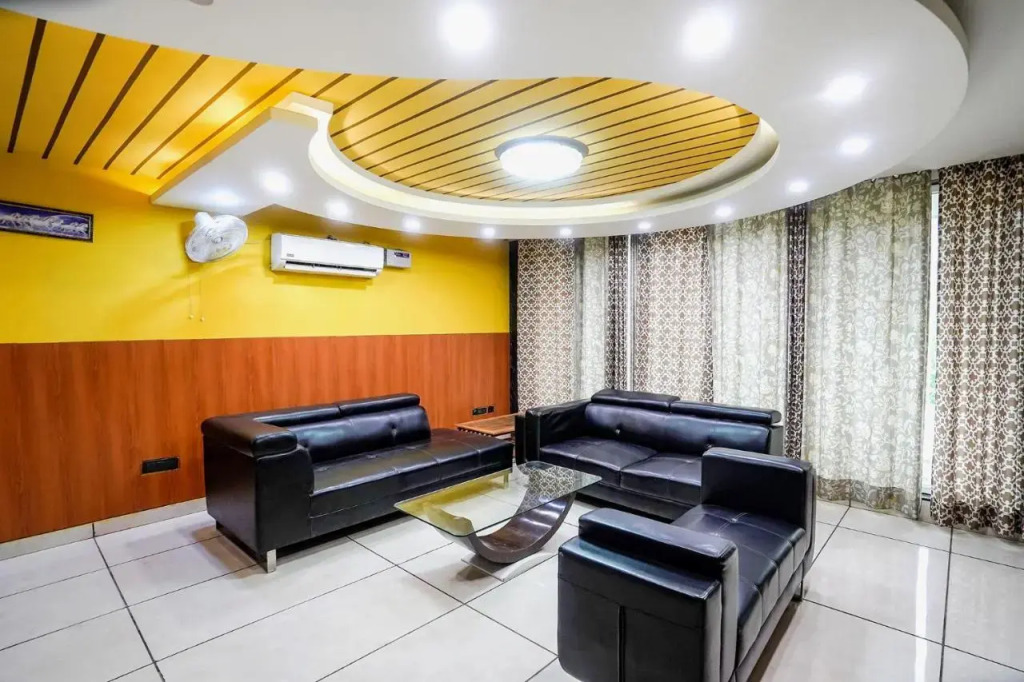 Yoyo Rooms Near Saphire International School Sector 70