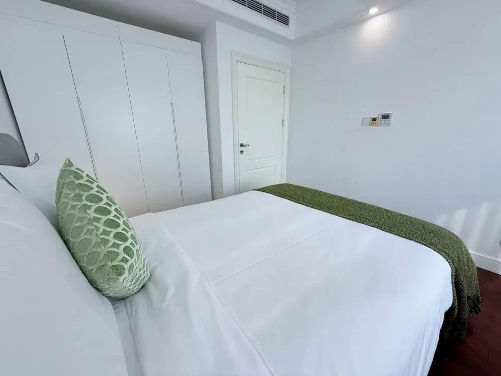 Tyms Changning 2BR near Zhongshan  Metro
