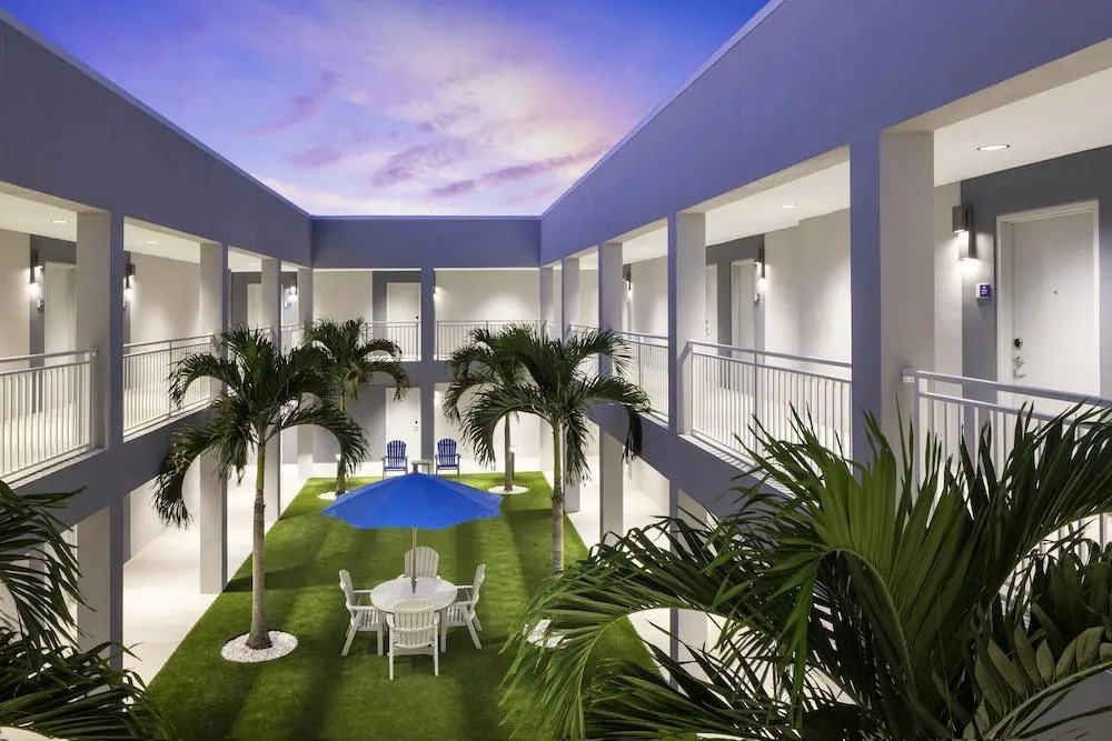 Star Suites - A Vero Beach Hotel