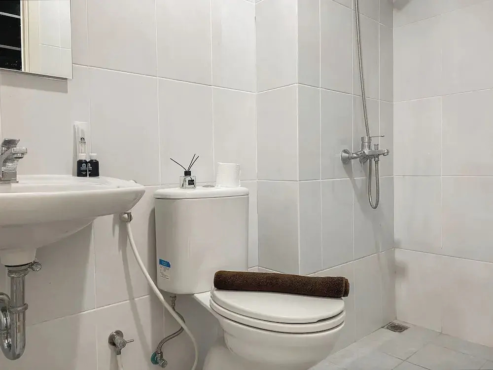 Chic and Cozy Studio at Patraland Urbano Apartment
