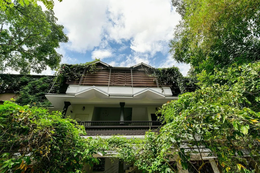 OYO 19135 Home Exotic 2BHK Kalpetta