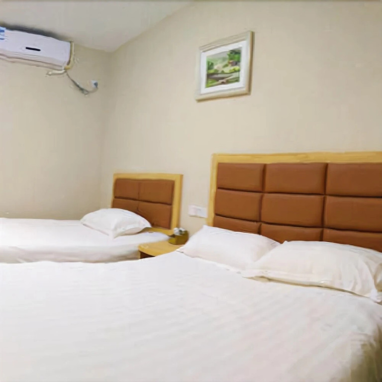 Starway Hotel Qingdao Middle Xianggang Road