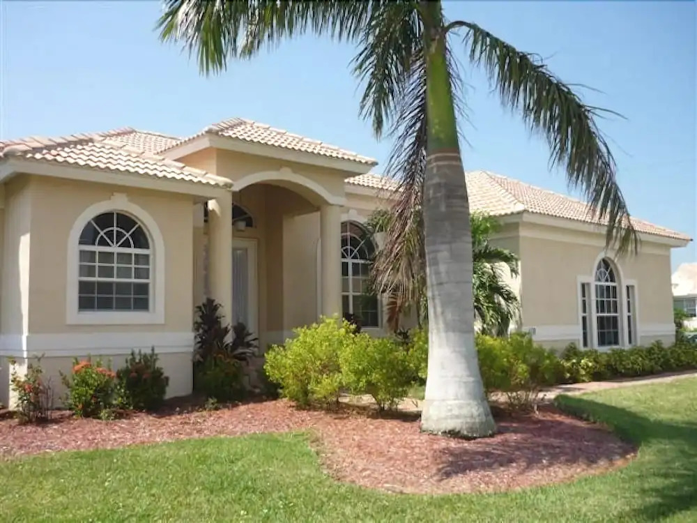 Marco Island Vacation Pool Homes