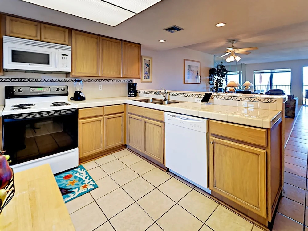 4400 Gulf Blvd Condo Unit 207