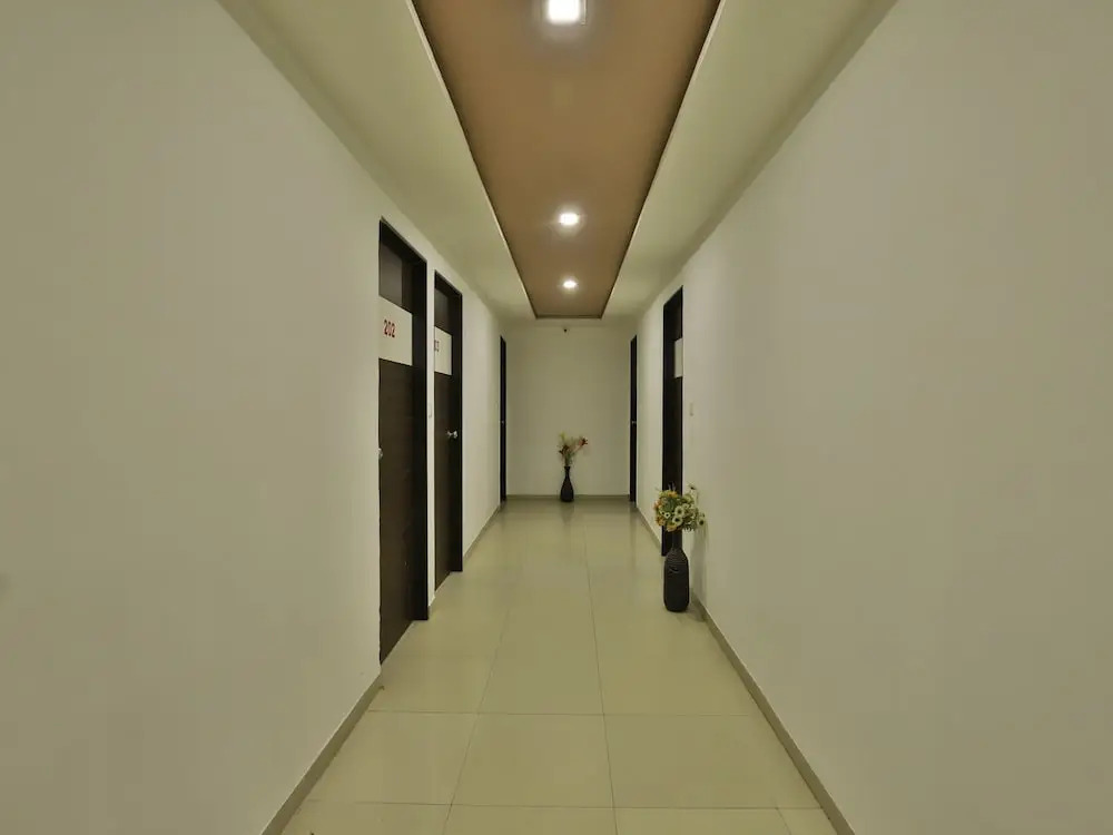 OYO 8406 Hotel Marigold