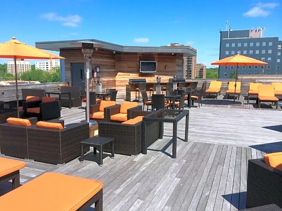 Global Luxury Suites at Downtown Stamford