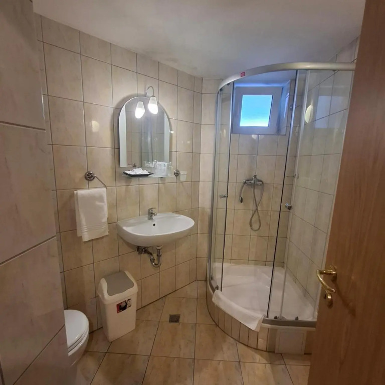 Pensiunea Warthe Bed & Breakfast