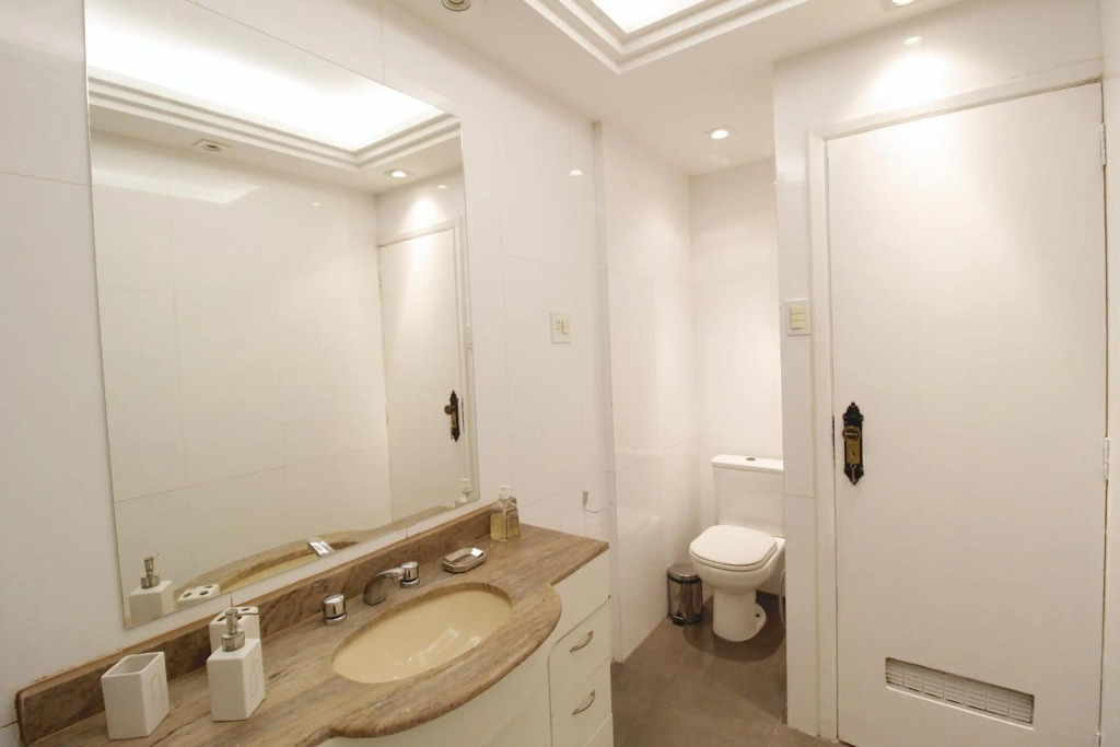 Pineapples A306 - Apartamento 3 qts para 8 pessoas a 100m da praia