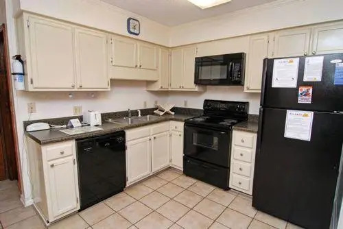 Cherry Grove Retreat & Sea Cabin