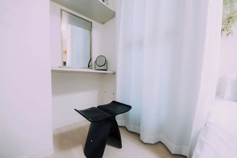Minimalist Loft 702