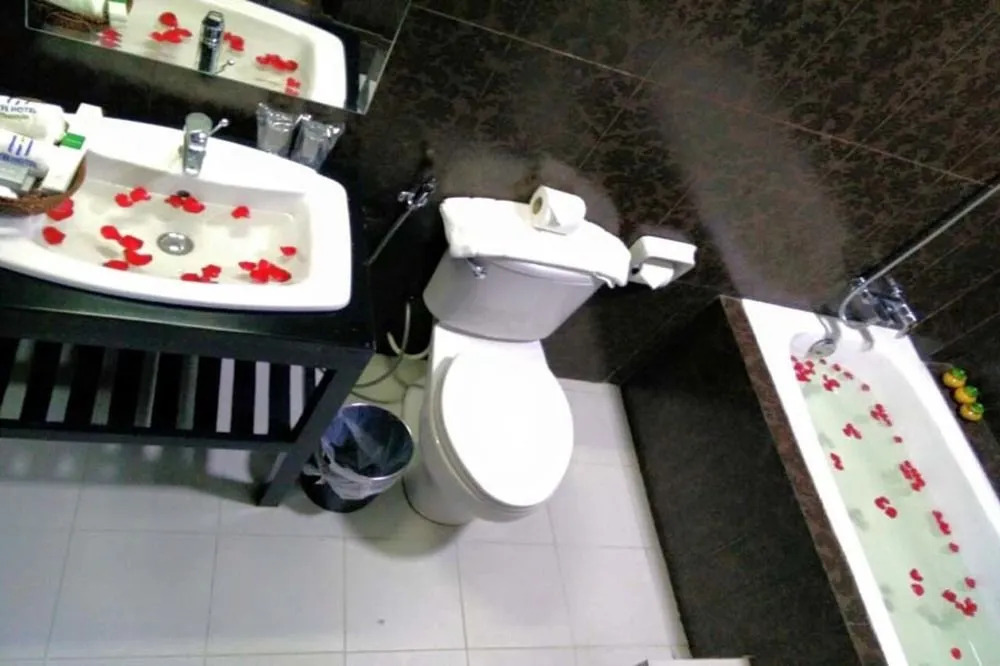 WH Hotel Thanlyin