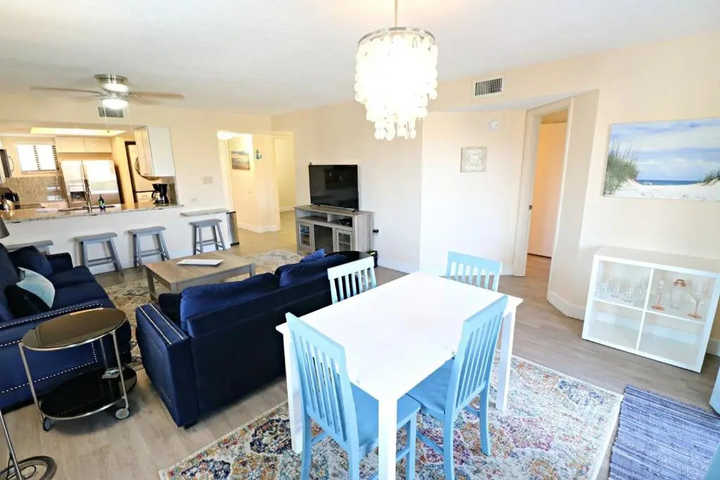 Ocean Village Club K32