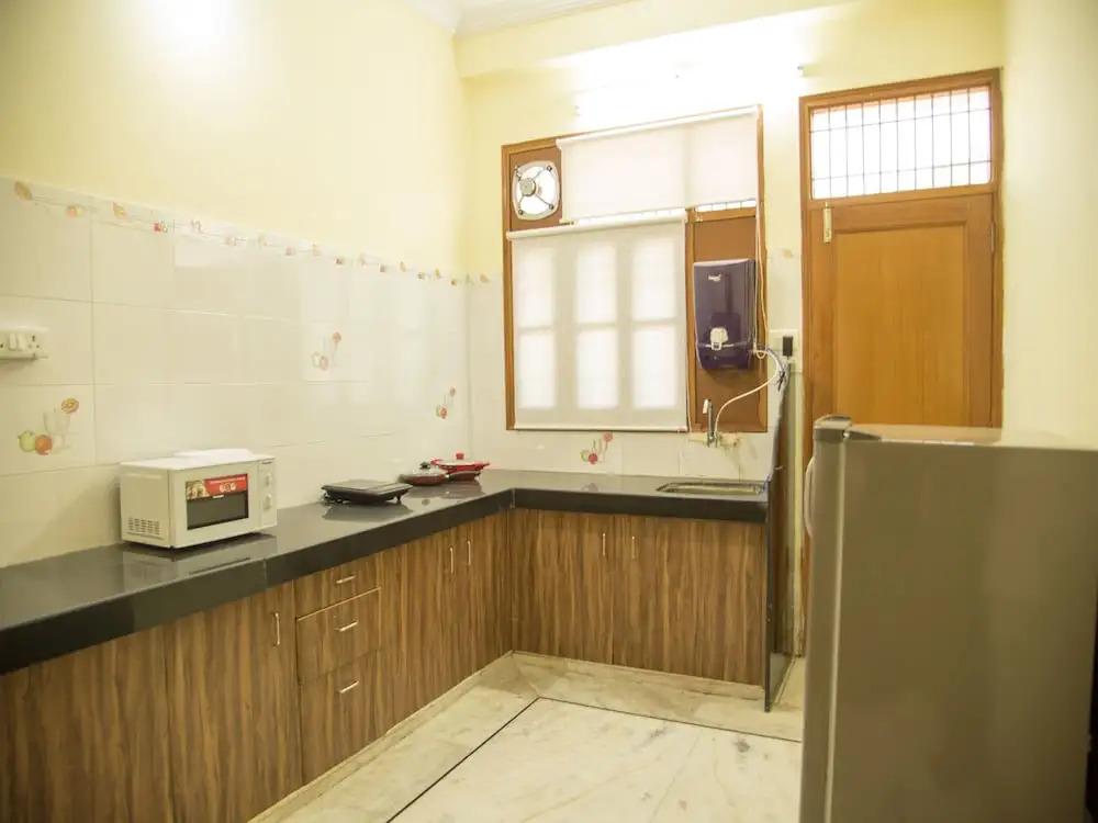 OYO 11933 Home Classic 3BHK near Geetanjali Hospital