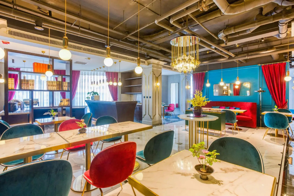 Aiju Hotel (Yingkou Bayuquan District Moon Lake Park Branch)