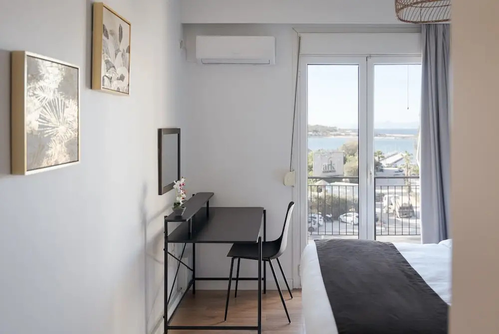 Glyfada Cozy Living