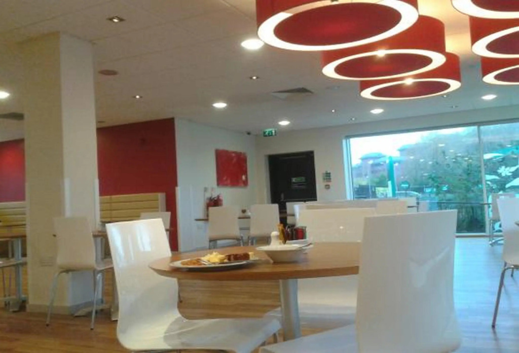 Travelodge Manchester Salford Quays