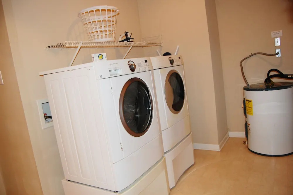 Legacy Villa 1601 2 Bedrooms 2 Bathrooms Condo