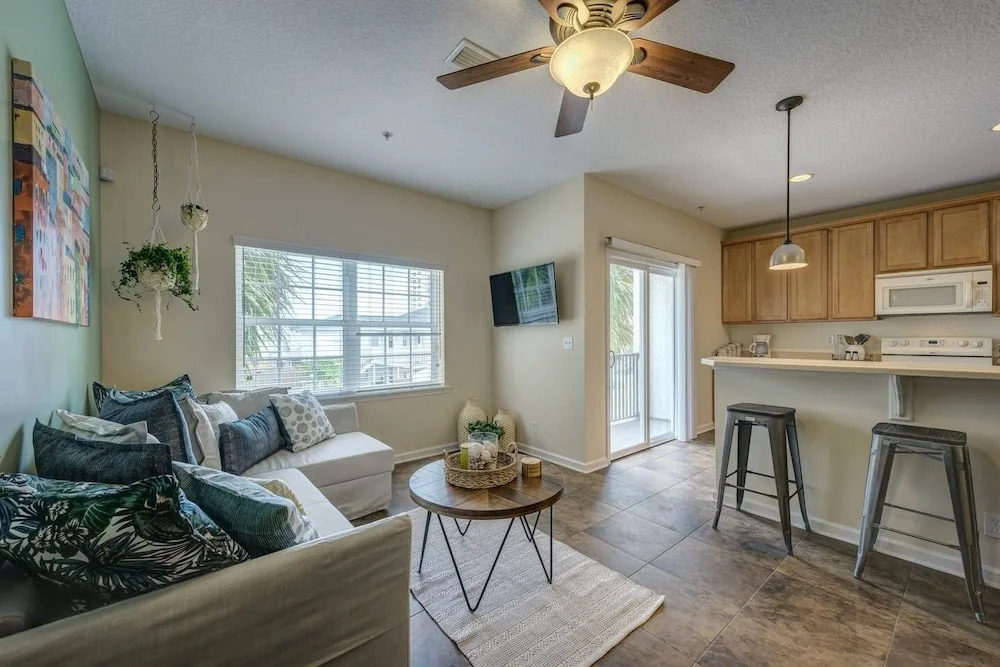 Beach Serenity 2 - Private Condo With Ocean Views