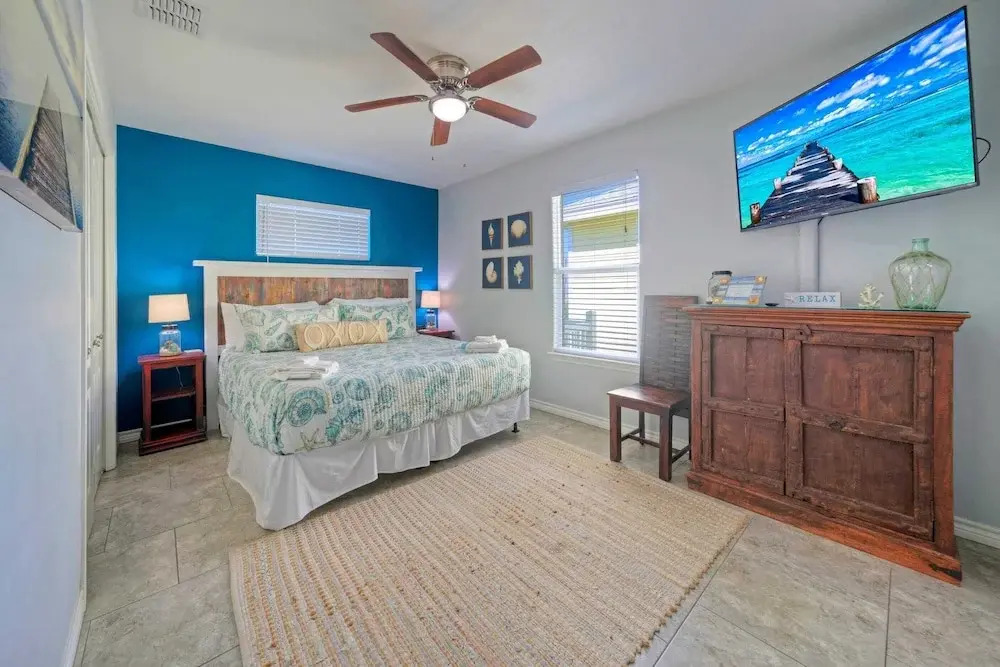 Laid Back Lime by AvantStay | Near Beach w/ Pool, Complimentary Pool Warmer