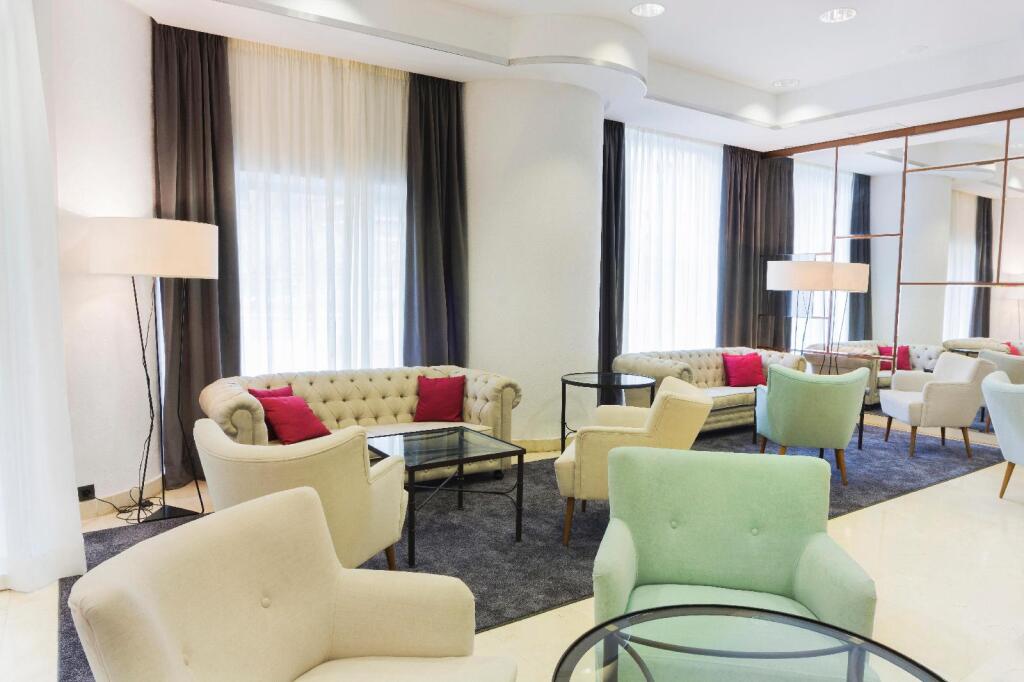Hotel Gran Via