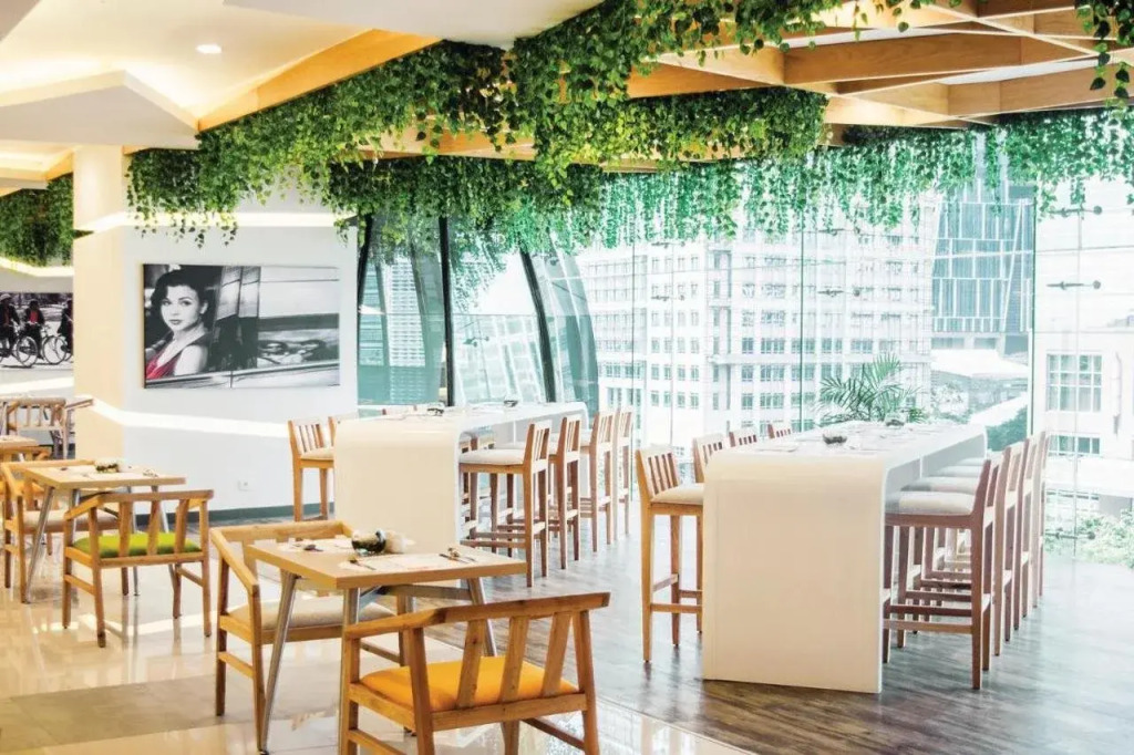 HARRIS Suites fx Sudirman