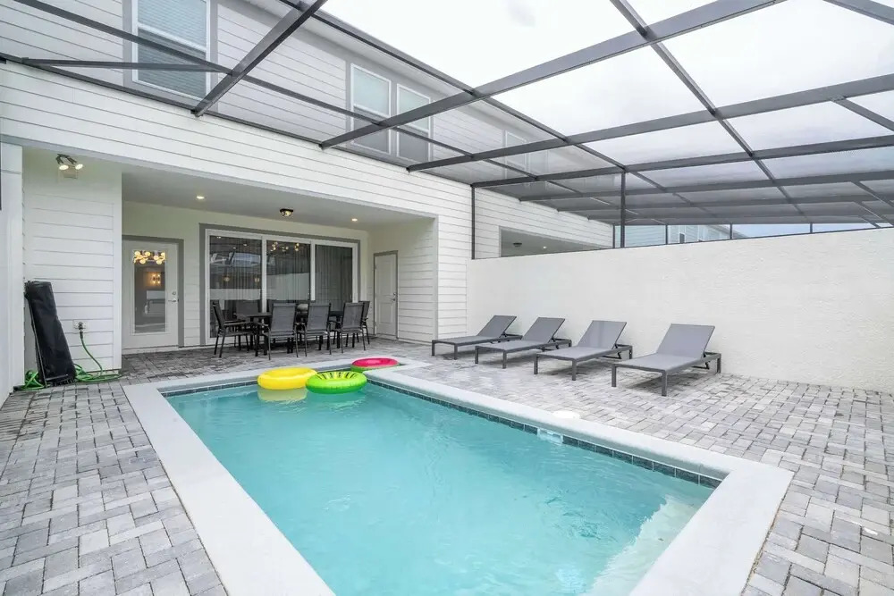 Upstay Family Fun 5BR Retreat w Pool & Games Room