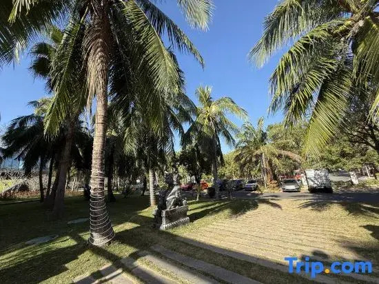 Huaman Hotel (Lingshui Clear Water Bay)
