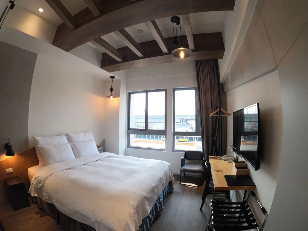 Watermark Hotel Kaohsiung Main Station