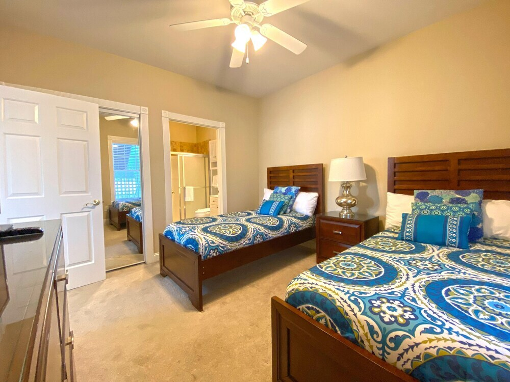 Magnolia Pointe Three-bedroom Apartment 201-4821