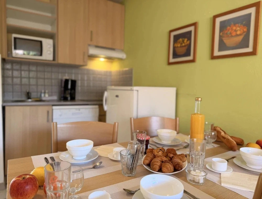 Sea View Escape on the Vermilion Coast