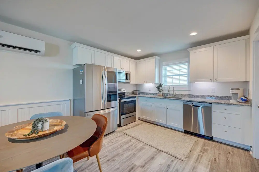 Saltwater Suites