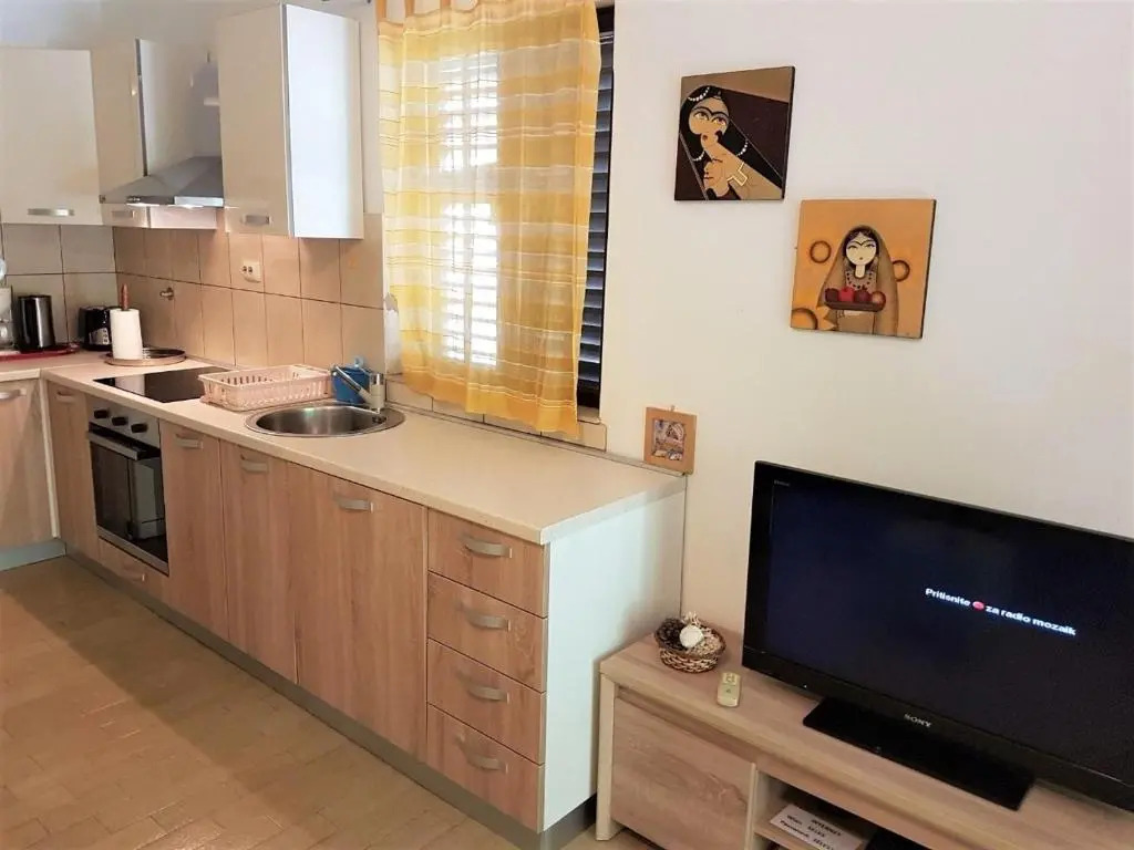 Holiday home Dean - 80m to the sea