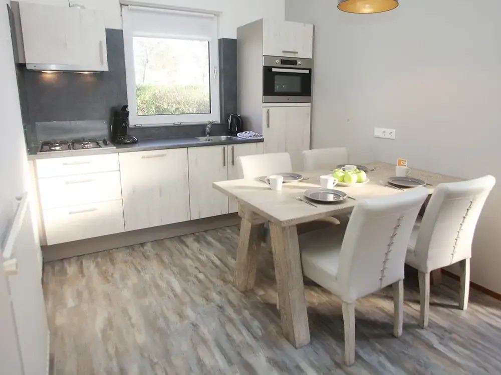 Restyled Single Storey Bungalow, Near the Sea on Texel