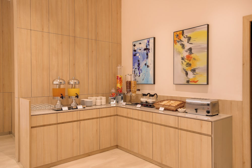 Keys Select By Lemon Tree Hotels, Vadodara