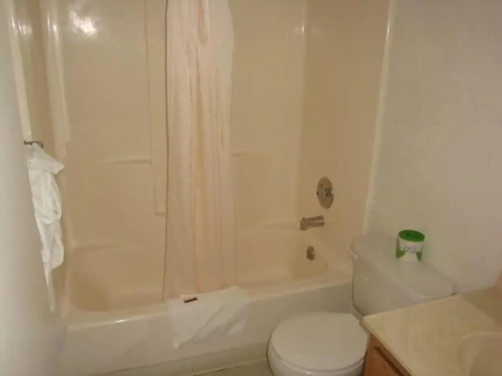 Motel 6 - Lakeview