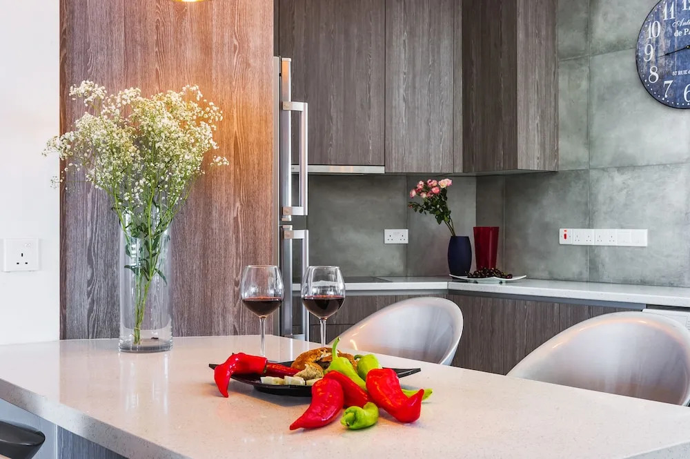 Levanco City Sea Business Suite