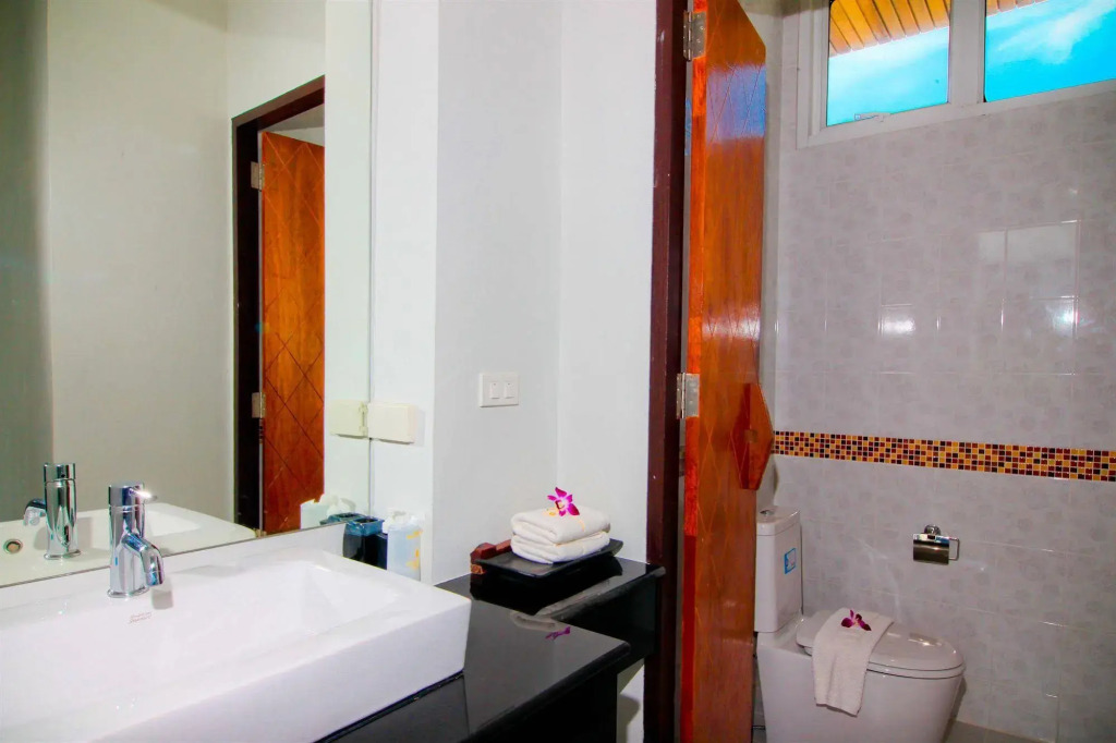 Samui Island Beach Resort & Hotel