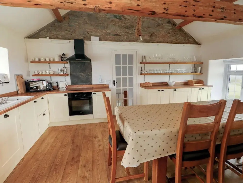 Fferm Porthdafarch South Farm House
