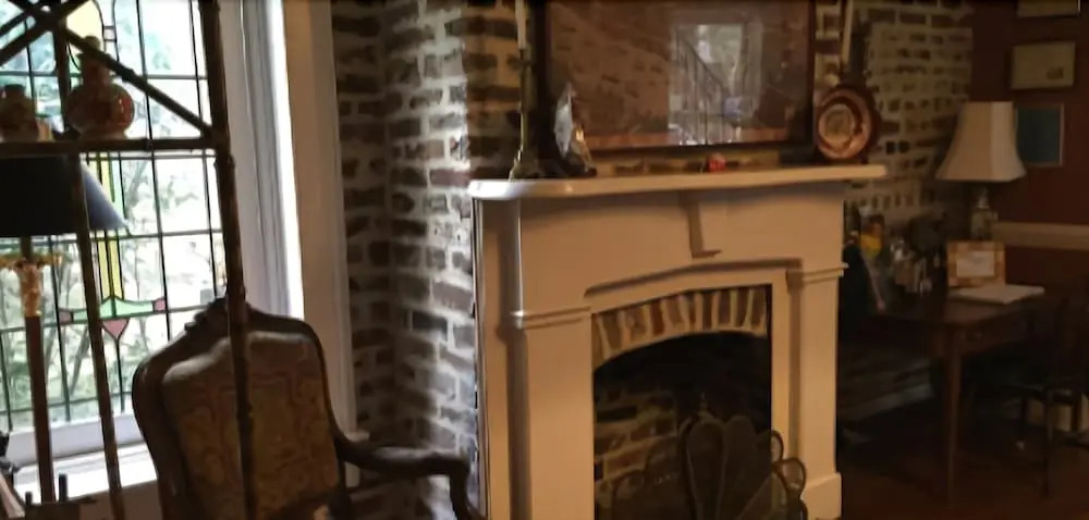 Joan's on Jones Bed & Breakfast